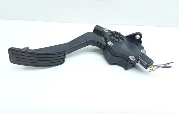 Subaru Legacy Accelerator throttle pedal 36010AG140 1988007120