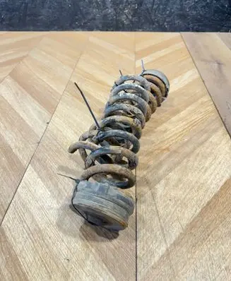 Mercedes-Benz E W211 Rear coil spring