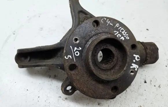 Citroen C4 I Picasso Front wheel hub