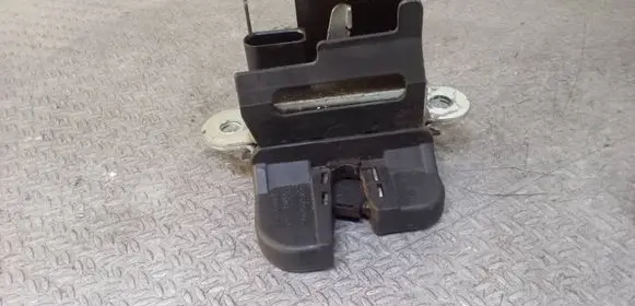 Volkswagen Golf VI Tailgate/trunk/boot lock/catch/latch 5K0827505