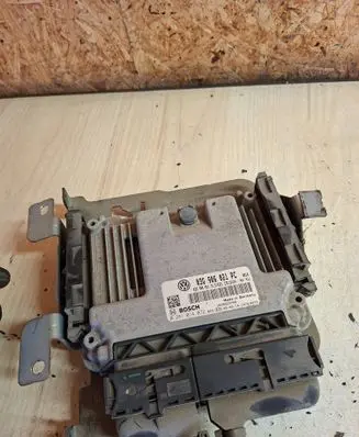 Volkswagen Caddy Engine control unit/module 03G906021PC 03G906021CG 0281014072