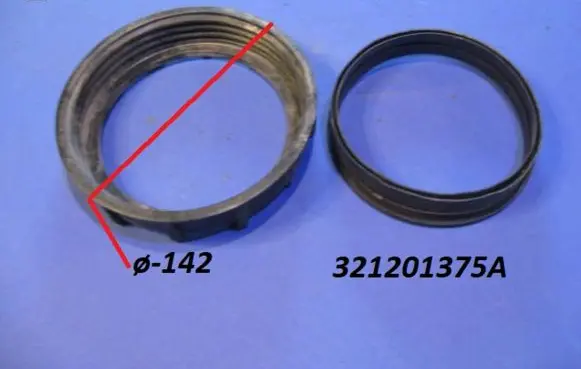 Seat Ibiza III (6L) In tank fuel pump screw locking ring/nut 321201375A