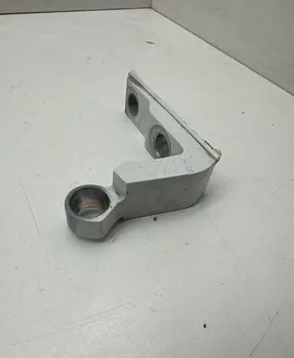 Volvo C40 Front door upper hinge 31424585 V526