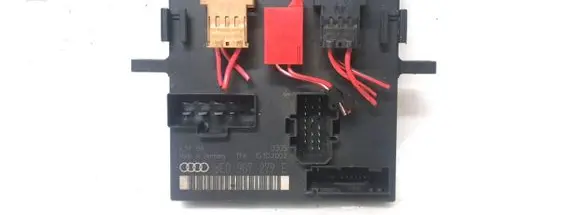Audi A4 S4 B6 8E 8H Comfort/convenience module 8E0907279E