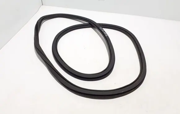 Volvo EX30 Rear door rubber seal (on body) 80000470