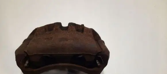 Nissan Navara D40 Front brake caliper 40014EB