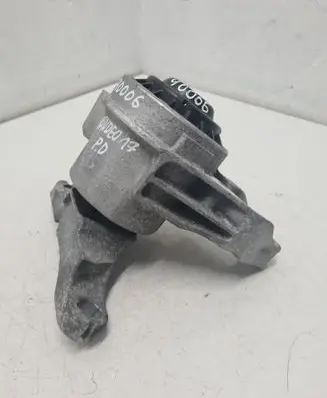 Ford Mondeo MK V Engine mount bracket