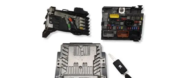 Peugeot 308 Engine ECU kit and lock set 9676760880 9666527580 9675878780