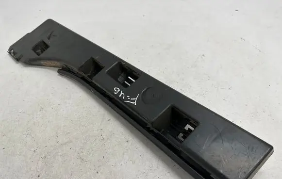 BMW 2 F46 Sill supporting ledge 7318861