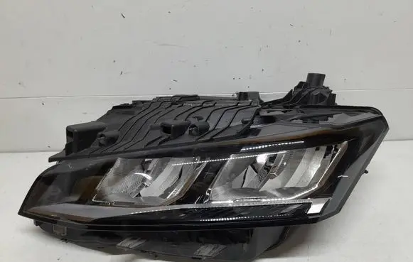 Peugeot 308 Headlight/headlamp 9851673380