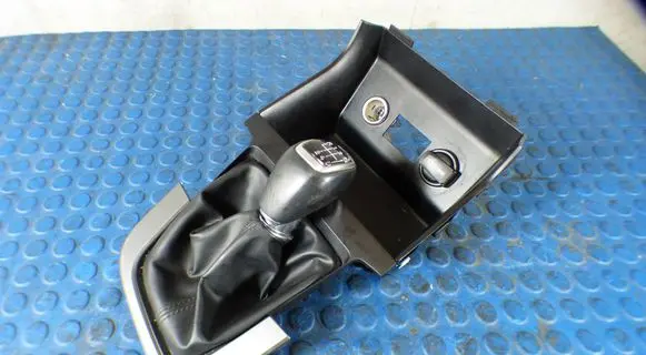 Hyundai Elantra VI Gear shifter surround trim plastic CART84603F2470 84603F2470 84680F2AA0