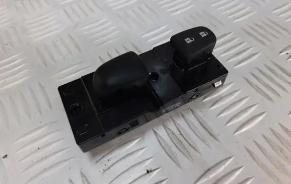 Nissan Micra K14 Central locking switch button 