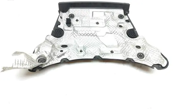 Volkswagen Touareg II Heat shield in engine bay 7P6819523