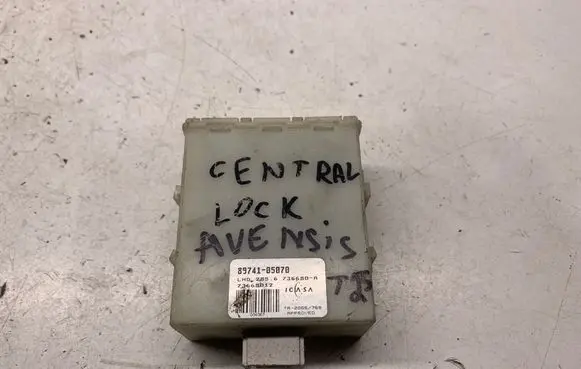 Toyota Avensis T250 Door control unit/module 8974105070 736680A TA2005768