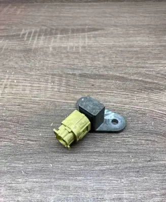 Nissan Qashqai Airbag deployment crash/impact sensor FA1GZ11916 4037