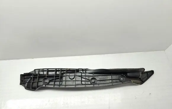 Fender end trim