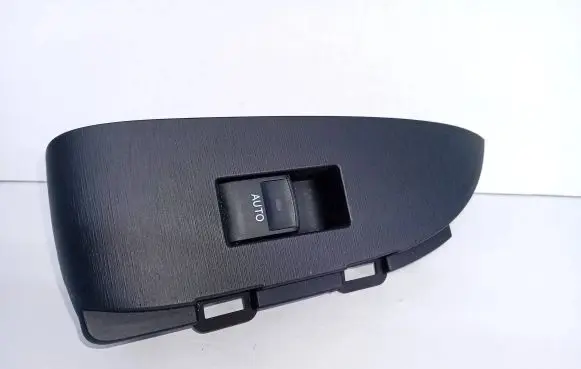 Toyota Prius (XW30) Electric window control switch 74272-47060