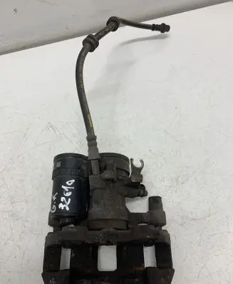 BMW 2 F46 Rear brake caliper 6885537
