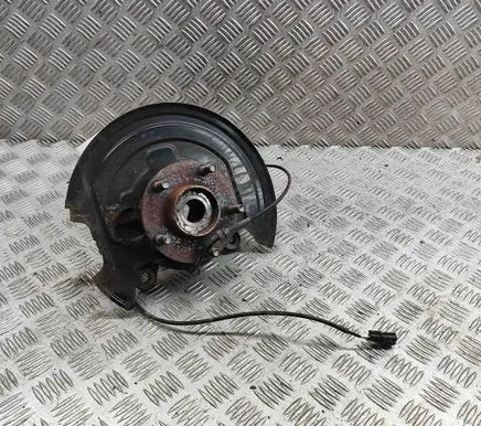Nissan Leaf II (ZE1) Front wheel hub 400141KK0A