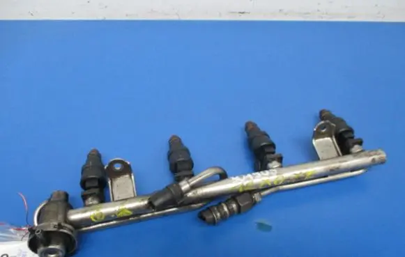 Audi A4 S4 B5 8D Fuel main line pipe 058133681