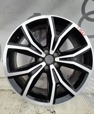 Volkswagen T-Cross R18 alloy rim 