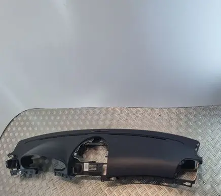 Mercedes-Benz E W211 Dashboard 8759875