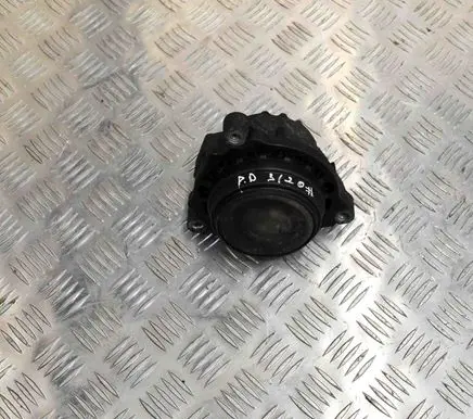 BMW 3 F30 F35 F31 Engine mount bracket 6787658