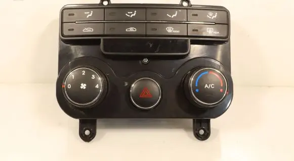 Hyundai i30 Interior fan control switch JD007347