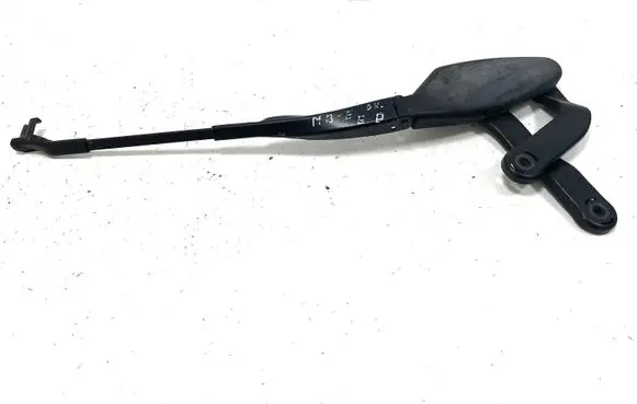 Mercedes-Benz E W211 Front wiper blade arm A2118200444