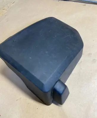 Volvo XC70 Air filter box cover 30680265 8087082 MA15