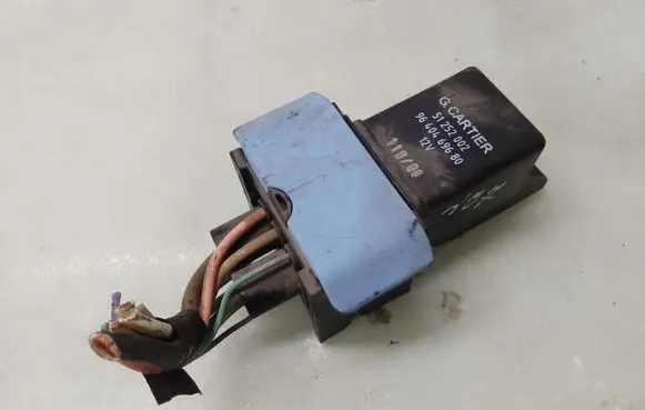 Peugeot 407 Glow plug pre-heat relay 9640469680