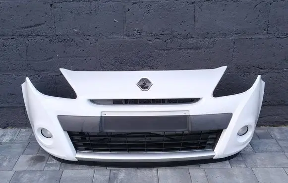 Renault Clio III Front bumper 8200799935