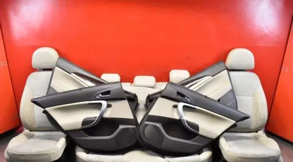 Seat set