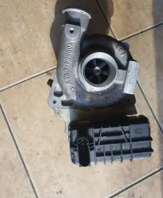 BMW 7 E38 Turbo 7766799c Gt1749v 7144866