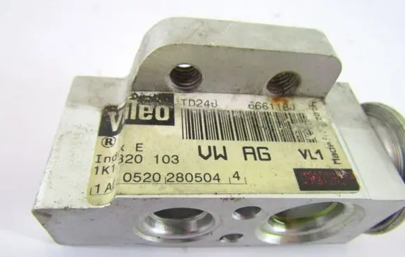 Air conditioning (A/C) expansion valve