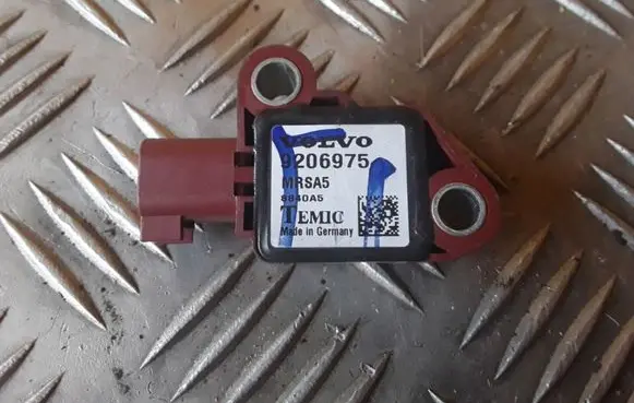 Volvo V50 Airbag deployment crash/impact sensor 9206975 MRSA58840A5