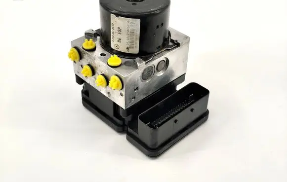 Mercedes-Benz C W204 ABS Pump A2044312012 10021204164 A2049012500