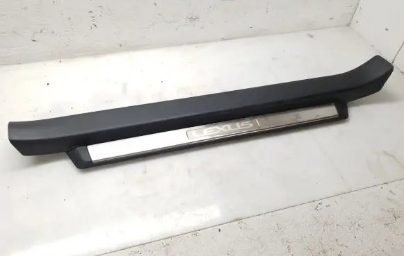Lexus GS 250 350 300H 450H Front sill trim cover 6791030070