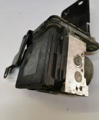 Volkswagen PASSAT B8 ABS Pump 3Q0907379F 696001007 776879D600
