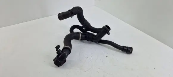 Land Rover Range Rover Evoque L538 Engine coolant pipe/hose GJ328286BB
