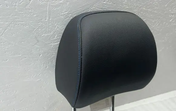 Hyundai Ioniq Front seat headrest 