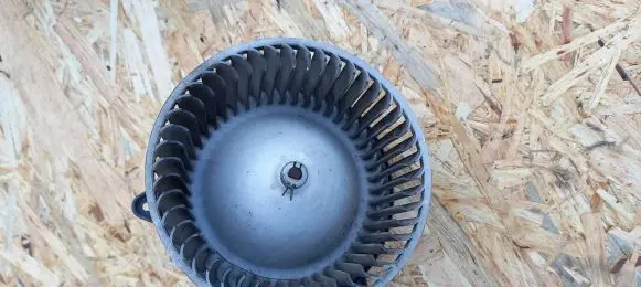 Mazda 323 Heater fan/blower