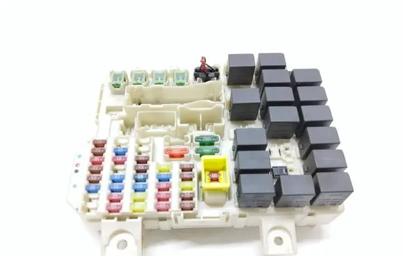 Mitsubishi Colt CZ3 Fuse module 8565A108
