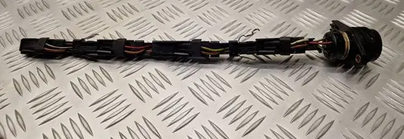 Audi A4 S4 B6 8E 8H Fuel injector wires 038971600