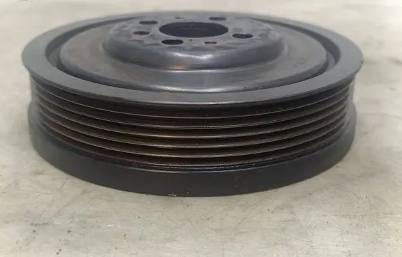 Skoda Roomster (5J) Crankshaft pulley 045105243C
