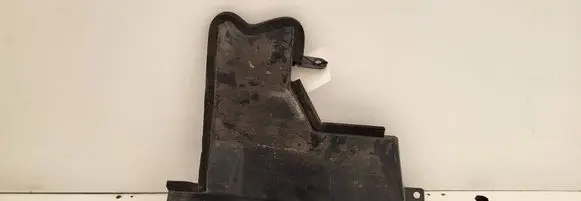 Nissan Leaf I (ZE0) Intercooler air guide/duct channel