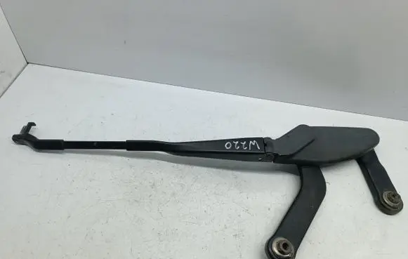 Mercedes-Benz S W220 Front wiper blade arm A2208200044