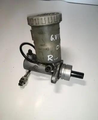 Suzuki Grand Vitara I Master brake cylinder
