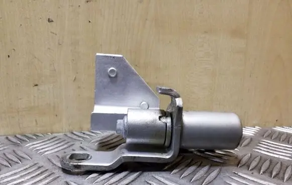 Ford Mondeo MK IV Rear door upper hinge