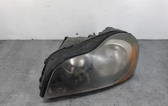 Volvo XC90 Headlight/headlamp 30744007
